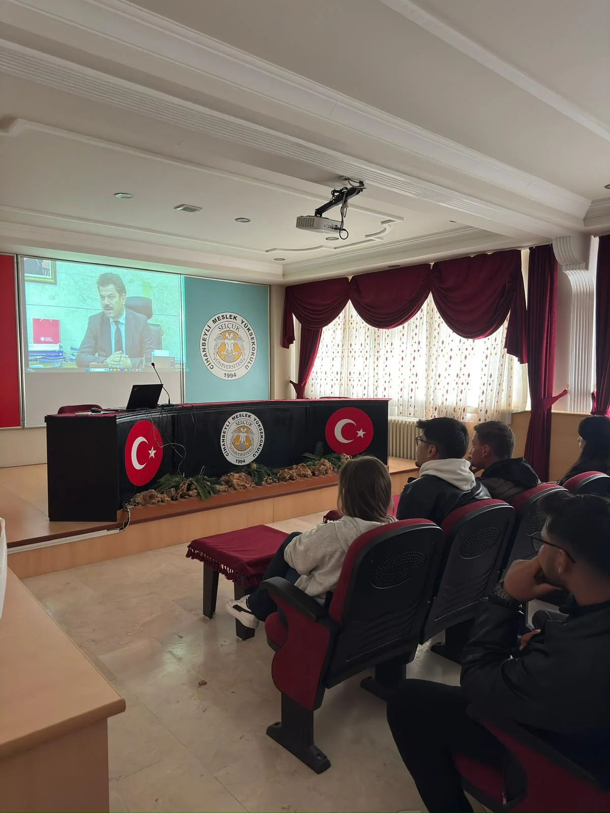 Cihanbeyli Meslek Yüksekokulu Öğrencilerine Yönelik Seminer